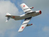 Истребитель МиГ-15