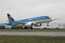 Среднемагистральный пассажирский самолет Sukhoi Superjet 100