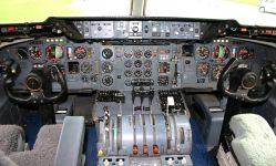 Кабина пилотов Douglas DC-10-30