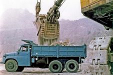 Tatra Т148S1