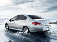 Peugeot 408 (2010 г)