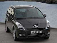 Peugeot 5008 (2009 г)