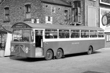 Bedford VAL14 Strachans 1964 г