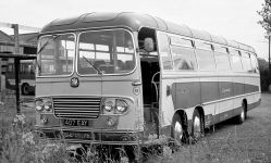 Bedford VAL14 Yeates Fiesta 1963 года