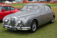 Daimler 250 2.5 V8