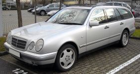 Mercedes-Benz s210