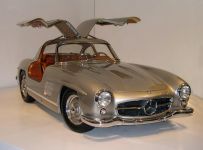 Mercedes-Benz 300 SL