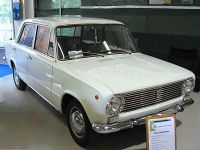 Fiat 124 Sedan (Berlina)