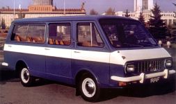 Предсерийный РАФ-2203