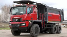 Карьерный самосвал КамАЗ-4555