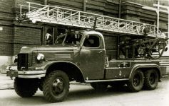 АЛМ-32 ЗИС-151 66А