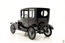 Ford Model T Center Door Sedan -&nbsp;1921 г