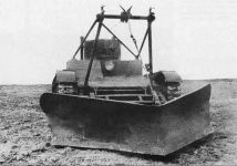 СТ-26 с установленным на нем специальным танковым снегоочистителем. НИБТ полигон, 1935 год (АСКМ).