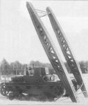 СТ-26 во время испытаний деревянного колейного моста конструкции инженера Александрова. НИБТ полигон, 1934 год. Этот мост предназначался для использования на линейных T-26 (ACKM).
